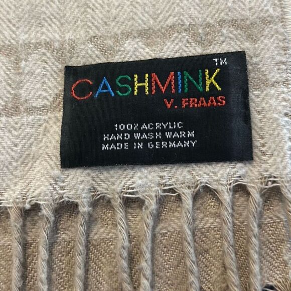 German Made Scarf - Picture 2 of 5